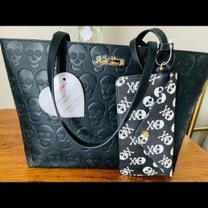Betsy Johnson Skull purse